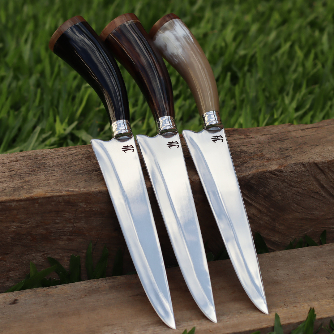 Faca Artesanal para Churrasco Personalizada Chifre Natural Sortido | 9' polegadas