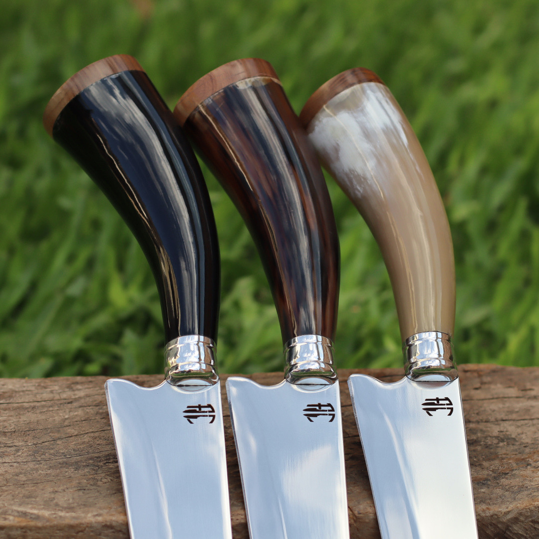 Faca Artesanal para Churrasco Personalizada Chifre Natural Sortido | 9' polegadas